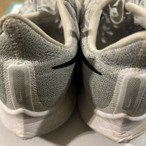 Nike Pegasus   Worn only a few times. In great condition.